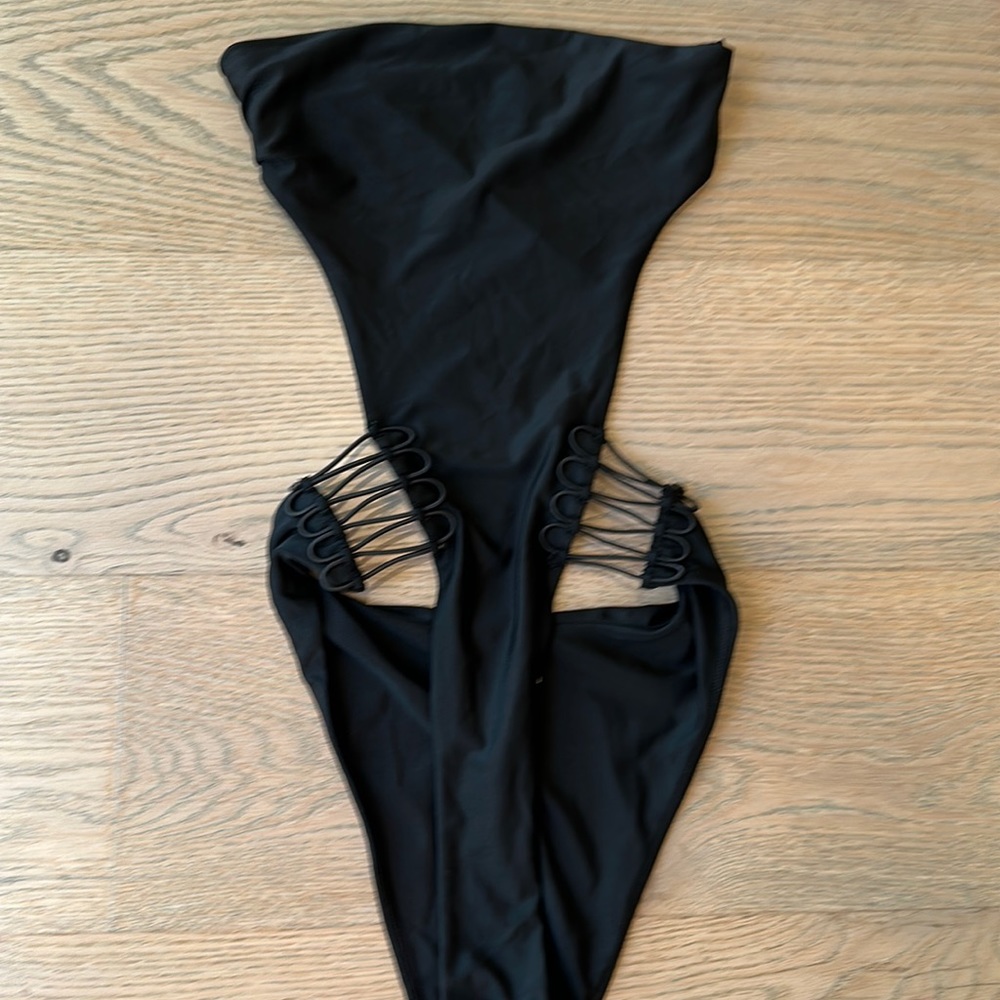 Camila Coehlo XS high cut bathing suit BRAND NEW
